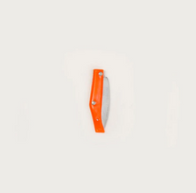 Load image into Gallery viewer, Pallarès Pocket Knife Resin Handle 7cm Carbon Steel